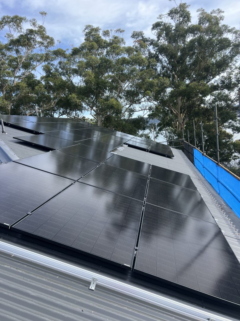 Sartoga 25 RH panels on roof