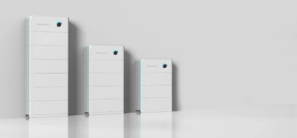 Use your power when it suits you - day or night with reliable battery systems.